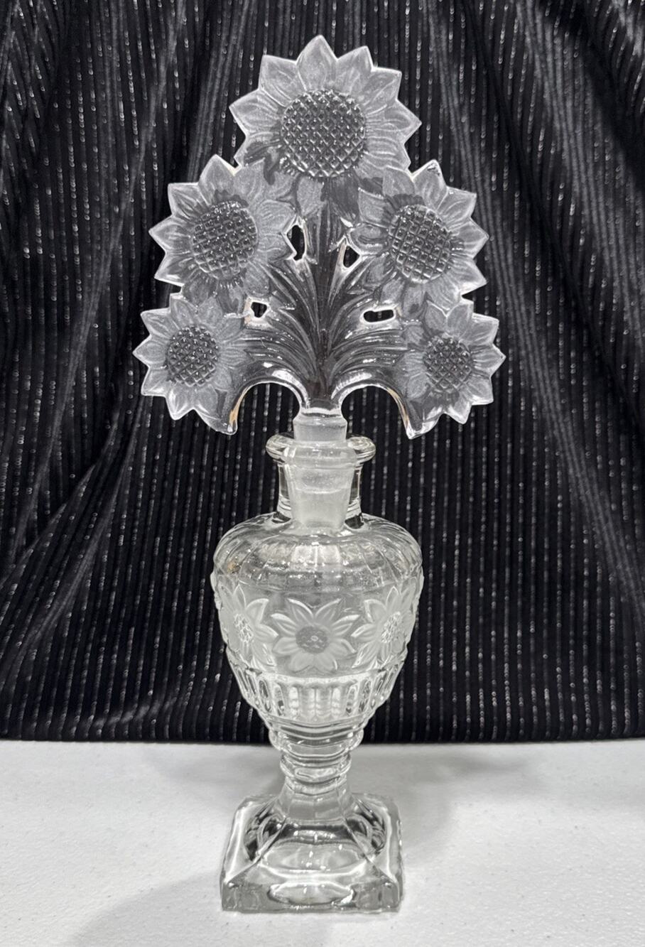 VTG Imperial Glass Co. For Irice 1940’s Sunflower Perfume Bottle & Stopper